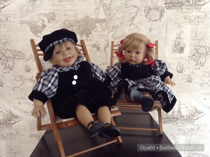 Характерная семейка готовится к выставке