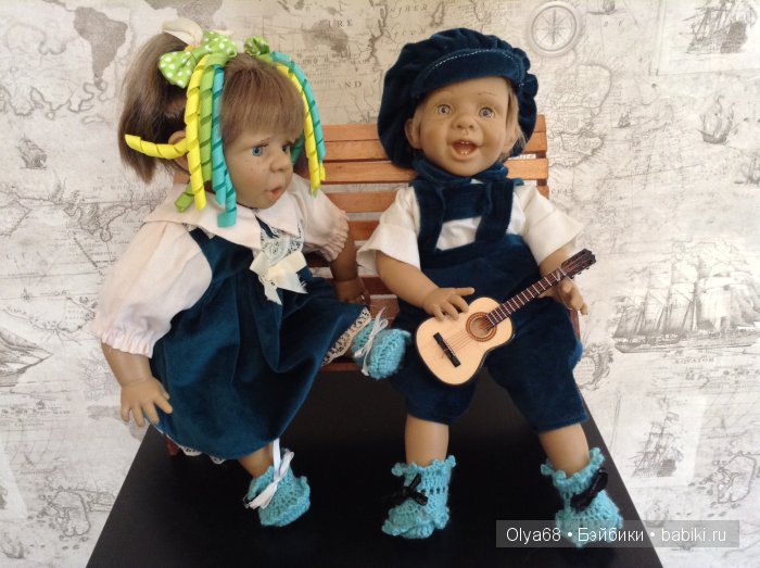 Характерная семейка готовится к выставке