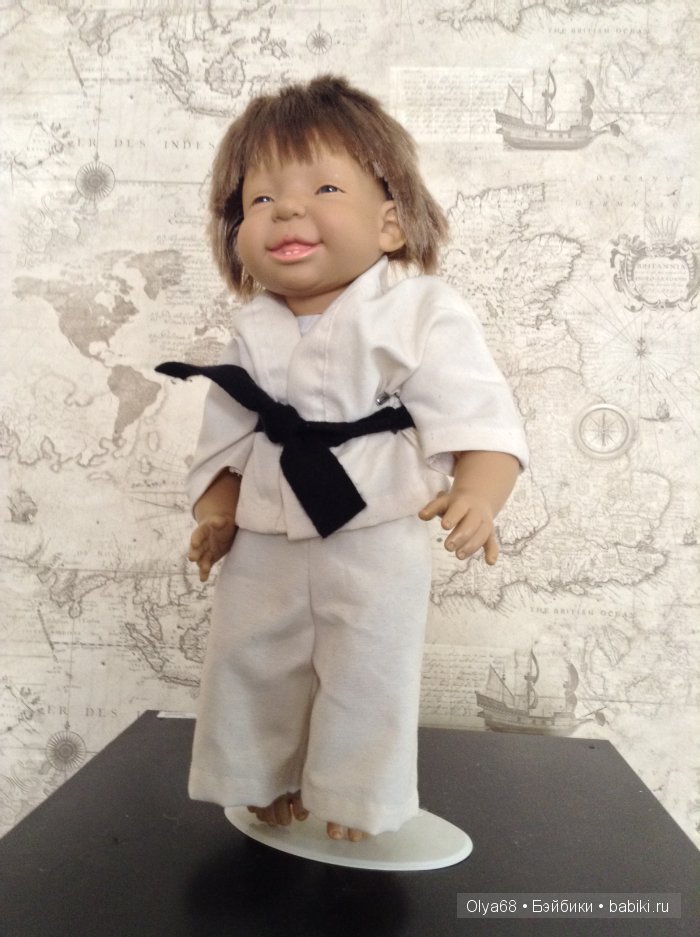 Характерная семейка готовится к выставке