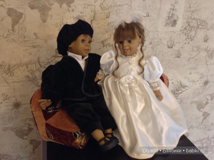 Характерная семейка готовится к выставке