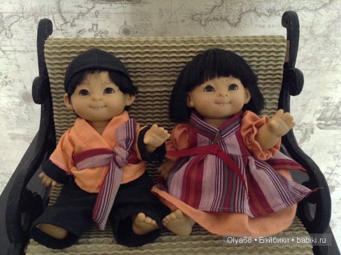 Характерная семейка готовится к выставке