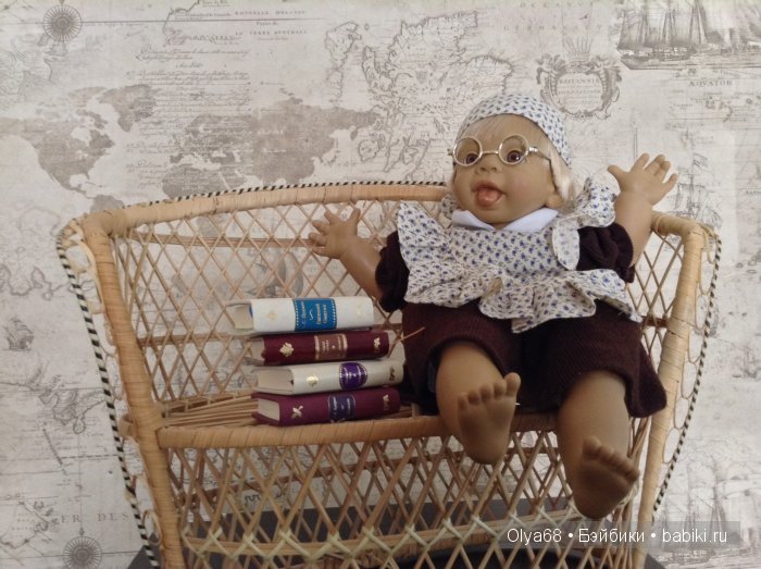 Характерная семейка готовится к выставке