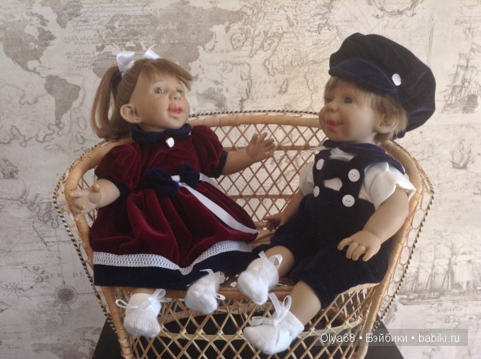 Характерная семейка готовится к выставке