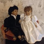 Характерная семейка готовится к выставке