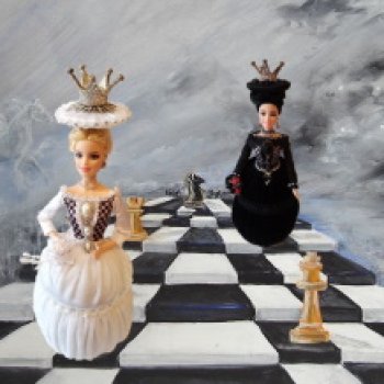 Шахматные Королевы, Императрицы и придворные дамы