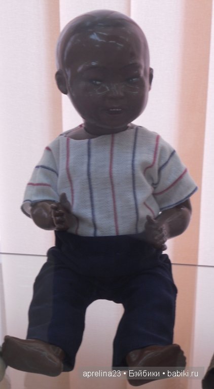 Выставка старинных кукол и игрушек в Новороссийске 26.05 - 27.07.2014