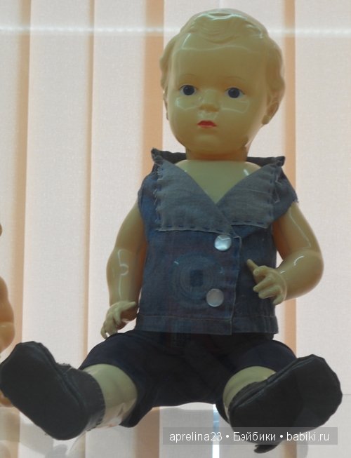 Выставка старинных кукол и игрушек в Новороссийске 26.05 - 27.07.2014