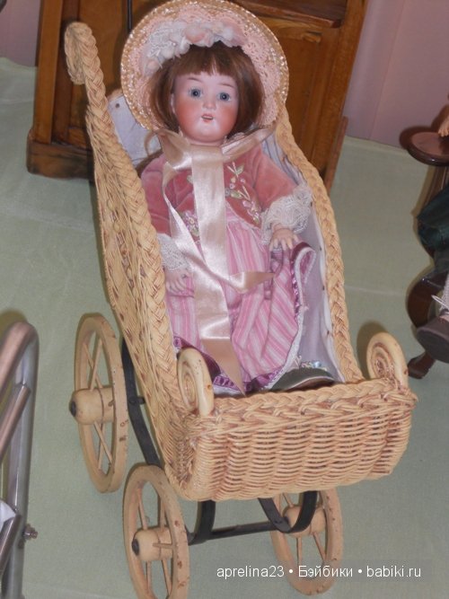 Выставка старинных кукол и игрушек в Новороссийске 26.05 - 27.07.2014