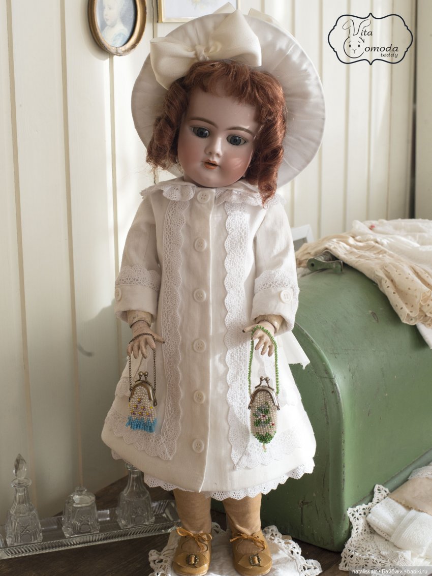 Сумочки из бисера — Редкие антикварные куклы и реплики: воск