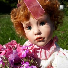 Каролина на даче.