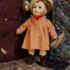 Малышка в розовом пальтишке 2. Рождённым в СССР посвящается