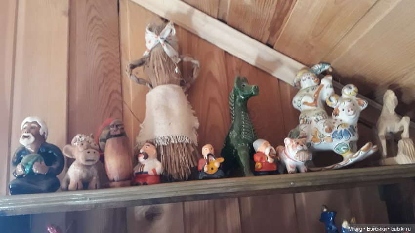 У каждой избушки свои игрушки. Миссис Бэйбики 2020