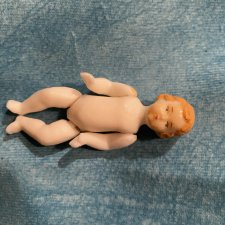 Прошу помощи в опознании маленькой куколки/ пупсика