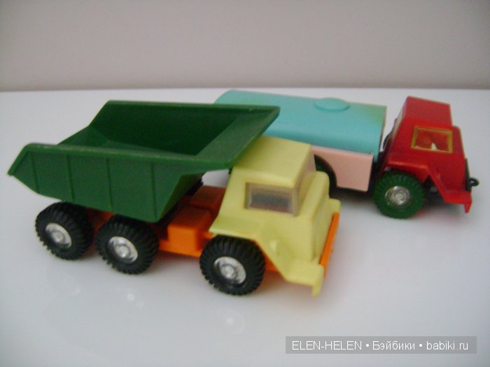 Девочки тоже любят машинки (фото 5)