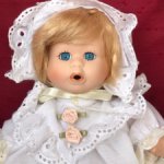 Фарфоровая кукла 23 см Bijou Brigitte Германия 90 е