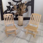 Два деревянных стульчиков для пупсиков