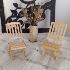 Два деревянных стульчиков для пупсиков