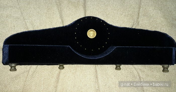 Диван для кукол из подставки для часов (фото 7)