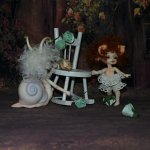 Летний день среди зимы или как Марусенька с Милой в саду играли