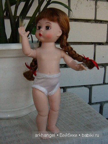 Функционал шарнирной куклы Madame Alexander 20 см (фото 7)