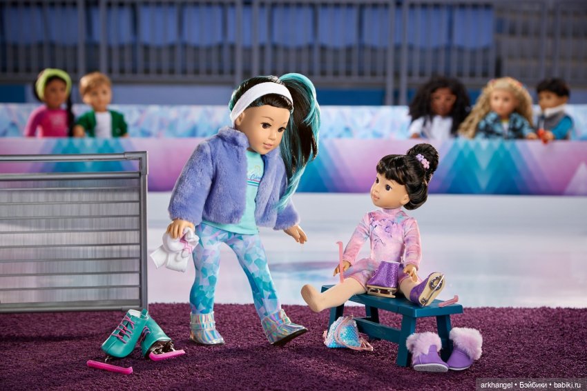 American Girl, кукла года 2022. Дайте две