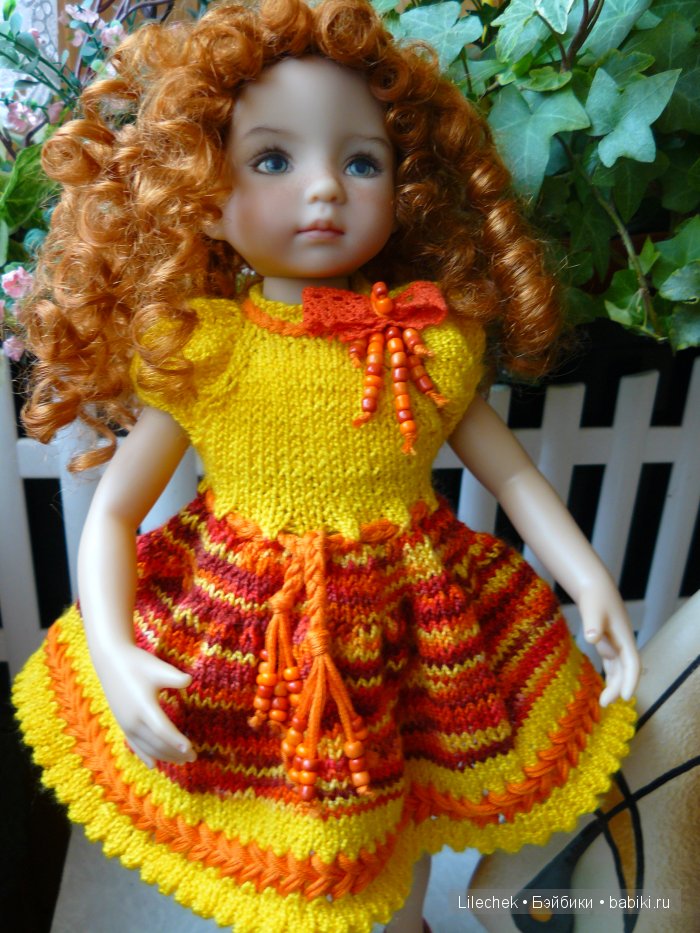 Прогулка... на балконе, или новые платья для девочек Д. Эффнер