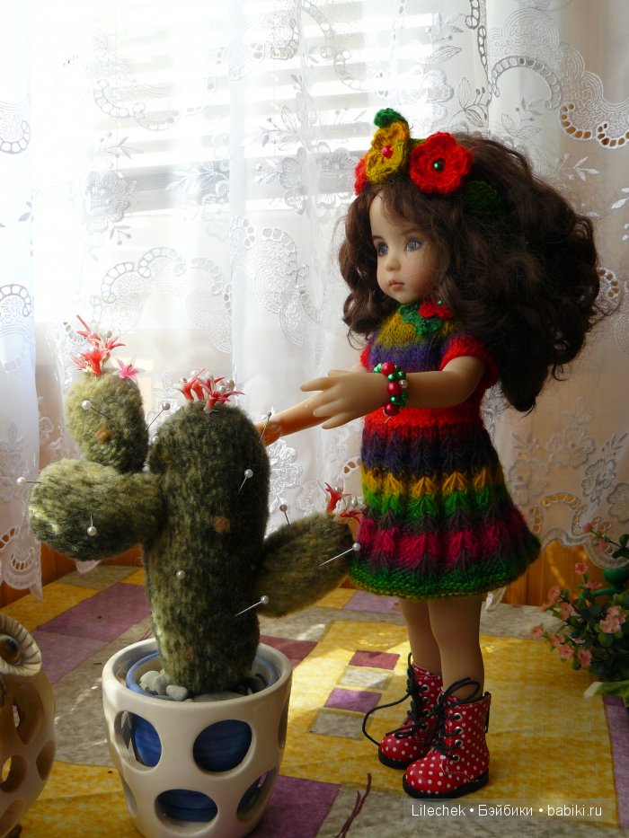 Прогулка... на балконе, или новые платья для девочек Д. Эффнер