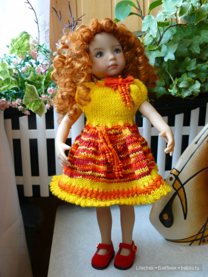 Прогулка... на балконе, или новые платья для девочек Д. Эффнер