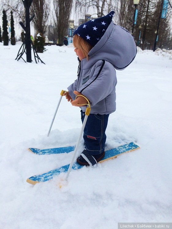 Масленица! Зиме конец! А мы только встали на лыжи