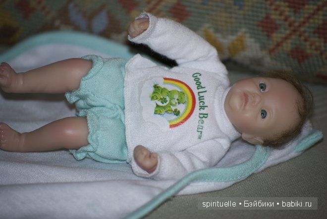 Малыш на удачу от Эштона Дрейка или кукла для ваших кукол (фото 9)