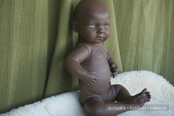 Очень любимая, старенькая малышка или немного винтажа у меня дома. Кукла-пупс итальянской фирмы "EFFE"