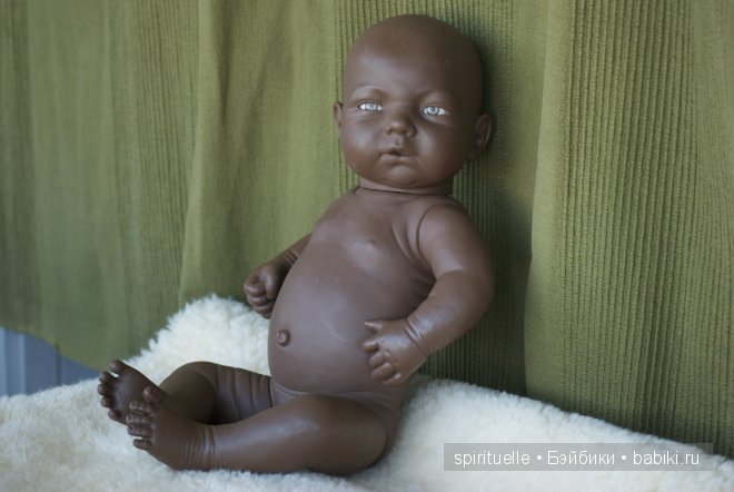 Очень любимая, старенькая малышка или немного винтажа у меня дома. Кукла-пупс итальянской фирмы "EFFE"