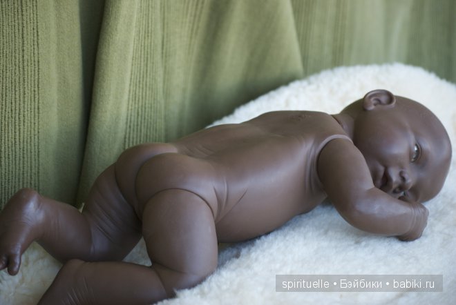 Очень любимая, старенькая малышка или немного винтажа у меня дома. Кукла-пупс итальянской фирмы "EFFE"