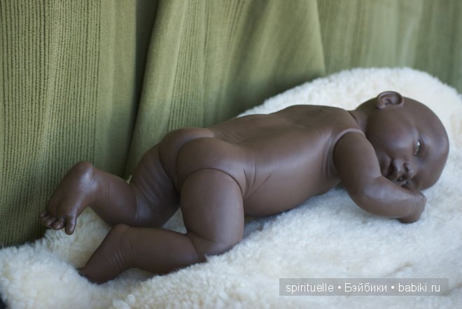 Очень любимая, старенькая малышка или немного винтажа у меня дома. Кукла-пупс итальянской фирмы "EFFE"