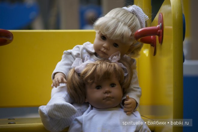 Смотрюсь в тебя как в зеркало или мои любимые девочки-сестрички ZAPFики