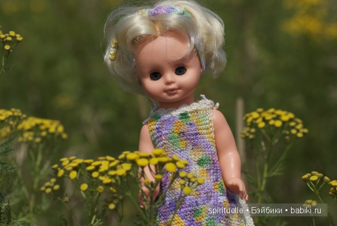 Наши куклы на даче или еще немного лета