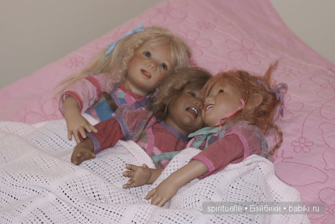 Ну очень неожиданный день в жизни моих куклодочек! Большой переполох или тук-тук, откройте