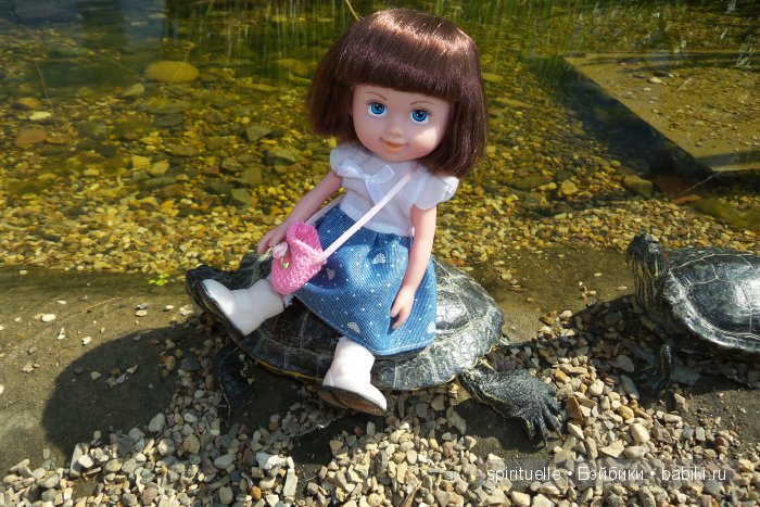 Прокати меня большая черепаха...или почему я хожу гулять только с игровыми куклами