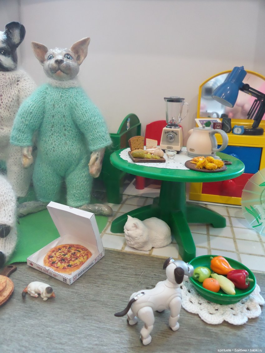 Обычный день одной кошки и одной собаки (фото 3)