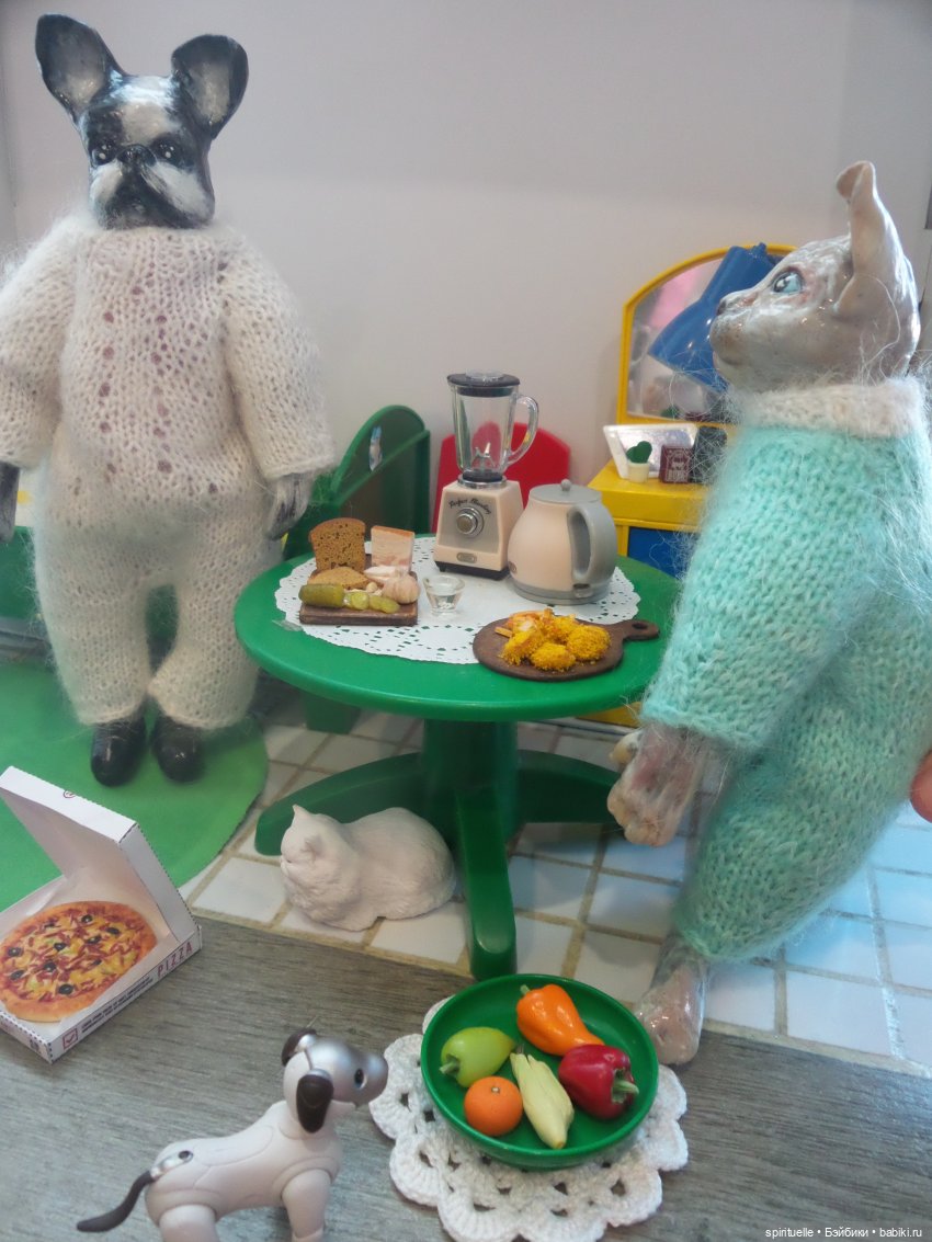 Обычный день одной кошки и одной собаки (фото 4)