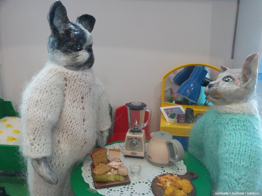 Обычный день одной кошки и одной собаки (фото 6)