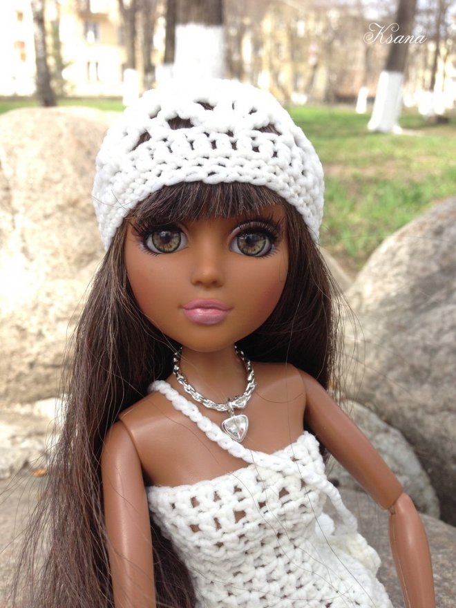 Весенняя прогулка. Куклы Moxie Teenz