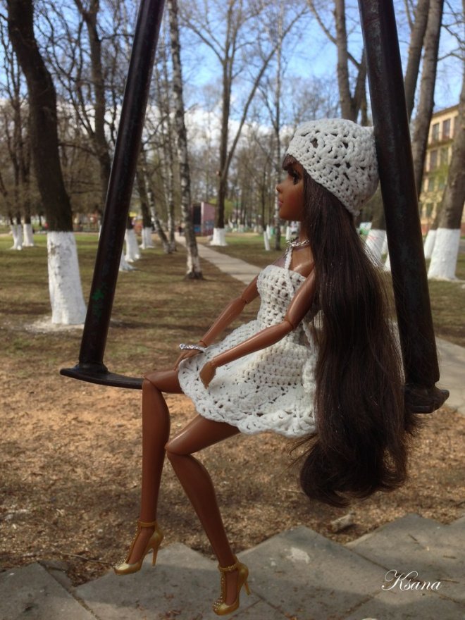 Весенняя прогулка. Куклы Moxie Teenz