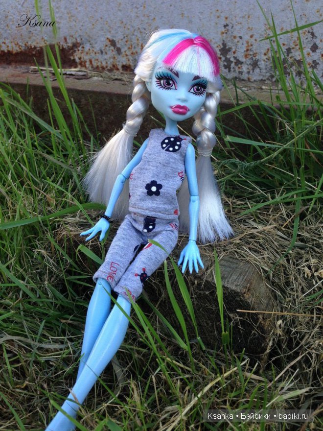 Вспоминая лето. Abbey Bominable от Monster High (фото 7)