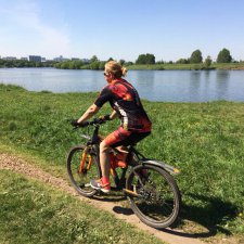 А кроме кукол я люблю... (мои увлечения - велосипед )