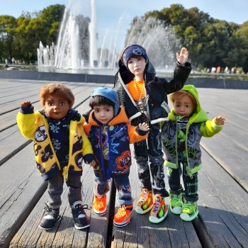 Воскресная прогулка с куклами Kruselings & BTS