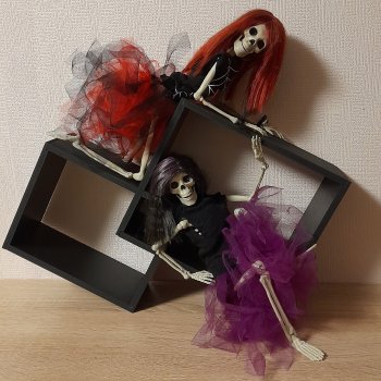 Косточки в подарок. Глава 4  🍒ШЕРИ ЧЕРРИ🍷 и "Чёрный квадрат"