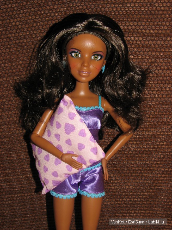 Новая подружка, кукла Лив