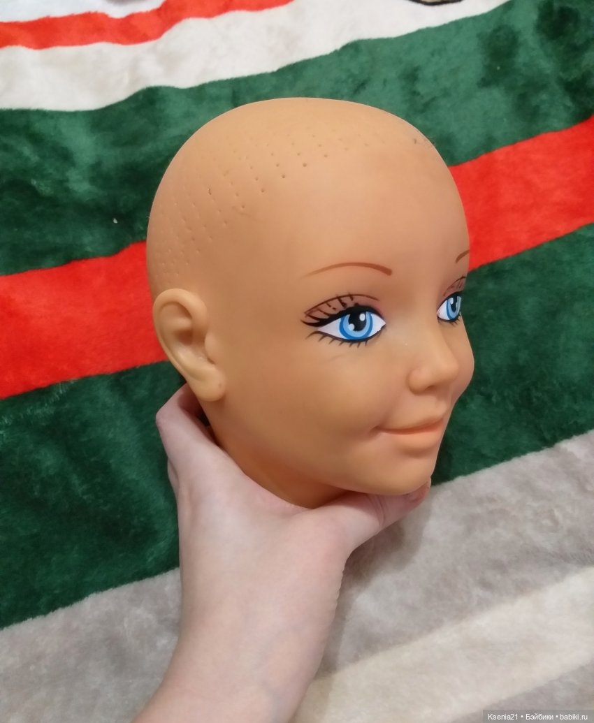 Лешили малышку зупутанных грязных волос..)