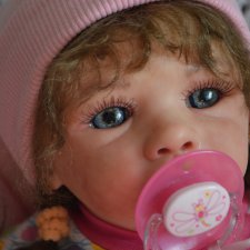 Малышка Элла  нашла мамочку